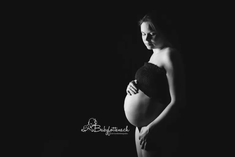 Familienfotografie Zürcher Oberland - Schwangerschaftsfoto ganz simpel
